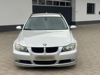Gebraucht BMW 320 177 PS (130 kW) 2007 Silber Kombi