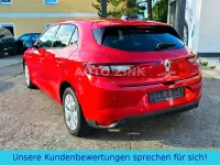 Gebraucht Renault Mégane LIMITED 140 PS (102 kW) 2019 Feuerrot Limousine