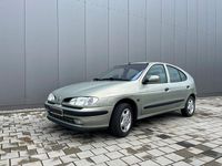 Gebraucht Renault Mégane 90 PS (66 kW) 1998 Grün Limousine