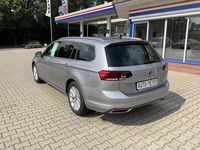 Gebraucht VW Passat Elegance 150 PS (110 kW) 2022 Pyritsilber (metallic) Kombi