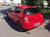 Second-hand Renault Clio IV 75 CP (55 kW) 2012 Roșu Berlinǎ