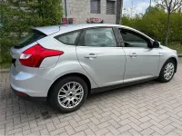 Używany Ford Focus 110 KM (80 kW) 2011 Szary Sedan/Limuzyna
