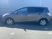 Gebraucht Toyota Verso Life 147 PS (108 kW) 2013 Grau Van / Kleinbus
