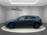 Neu Kia Ceed Gold 140 PS (102 kW) 2026 Yucca steel gray Kleinwagen