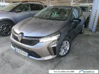 Używany Renault Clio V Evolution 143 KM (105 kW) 2024 Szary Sedan/Limuzyna