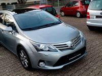 gebraucht Toyota Avensis Combi 2.0 D-4D Vollausstattung