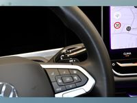 Gebraucht VW Passat 150 PS (110 kW) 2025 Rot Kombi