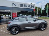 Neu Nissan Juke Acenta 114 PS (83 kW) 2025 Grau SUV