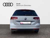 Gebraucht VW Passat Basis 150 PS (110 kW) 2023 Grau Kombi