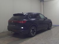 Gebraucht VW Touareg 231 PS (169 kW) 2024 Schwarz SUV