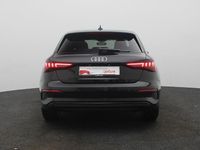 Usado Audi A3 Advanced 150 HP (110 kW) 2024 Preto Sedan