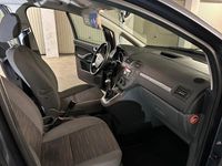 Second-hand Ford C-MAX 109 CP (80 kW) 2009 Albastru Monovolum