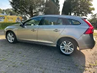 Gebraucht Volvo V60 163 PS (119 kW) 2012 Grau Kombi
