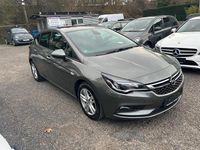 Gebraucht Opel Astra Dynamic 125 PS (91 kW) 2017 Grau Limousine