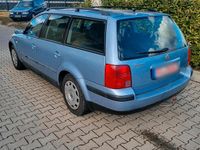 Gebraucht VW Passat 101 PS (74 kW) 2000 Blau Kombi