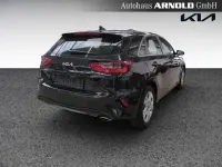 Usado Kia Ceed Vision 140 CV (102 kW) 2025 Negro Utilitario