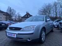 Gebraucht Ford Mondeo Ghia 125 PS (91 kW) 2001 Silber Limousine