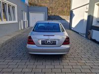 Gebraucht Mercedes E320 204 PS (150 kW) 2004 Silber Limousine
