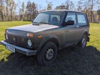 Second-hand Lada niva 83 CP (61 kW) 2012 Verde SUV