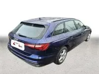 Gebraucht Audi A4 Basis 163 PS (119 kW) 2022 Blau Kombi