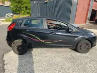 Używany Ford Fiesta SYNC Edition 101 KM (74 kW) 2015 Czarny Hatchback