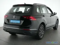 Gebraucht VW Tiguan Life 150 PS (110 kW) 2023 Deep black perleffekt SUV