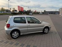 Gebraucht VW Polo 75 PS (55 kW) 2000 Silber Kleinwagen