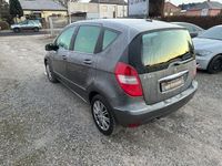 Gebraucht Mercedes A180 109 PS (80 kW) 2011 Grau Kleinwagen
