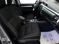 Gebraucht Toyota HiLux Executive 204 PS (150 kW) 2024 Silber (metallic) Abholung