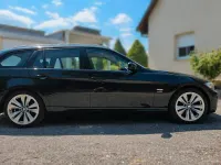 Gebraucht BMW 320 184 PS (135 kW) 2012 Schwarz Kombi