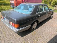 Second-hand Mercedes 300 1986 Negru Berlinǎ