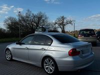 Gebraucht BMW 320 150 PS (110 kW) 2006 Silber Limousine
