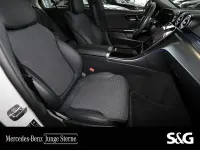 Gebraucht Mercedes C180 Avantgarde 170 PS (125 kW) 2025 Unilack polarweiß Limousine