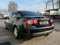 Gebraucht VW Jetta Sportline 140 PS (102 kW) 2008 Schwarz Limousine