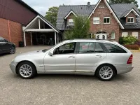Gebraucht Mercedes C220 143 PS (105 kW) 2002 Grau Kombi