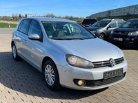 Gebraucht VW Golf VI Team 105 PS (77 kW) 2011 Reflexsilber Kleinwagen