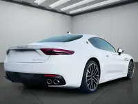 Gebraucht Maserati Granturismo 491 PS (361 kW) 2024 Weiß Coupé
