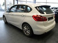 Gebraucht BMW 218 Active Tourer Advantage 136 PS (100 kW) 2016 Weiß Van / Kleinbus