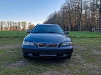 Używany Volvo V70 140 KM (102 kW) 2004 Czarny Kombi