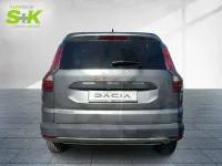 Neu Dacia Jogger Extreme 122 PS (89 kW) 2026 Dolomitgrau Van / Kleinbus