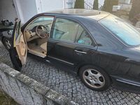 Gebraucht Mercedes E320 Avantgarde 224 PS (164 kW) 2000 Schwarz Limousine
