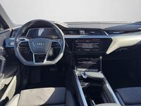 Gebraucht Audi e-tron Basis 300 kW (408 PS) 2023 Brillantschwarz SUV