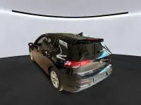Gebraucht VW Golf VIII Life 150 PS (110 kW) 2022 Schwarz Limousine