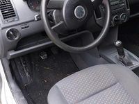 Gebraucht VW Polo 53 PS (38 kW) 2003 Silber Kleinwagen