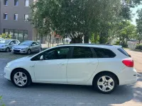 Gebraucht Opel Astra Design Edition 101 PS (74 kW) 2011 Weiß Kombi