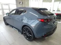 Neu Mazda 3 Homura-Line 140 PS (102 kW) 2026 Grau Limousine