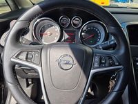Używany Opel Astra Cosmo 179 KM (131 kW) 2010 Szary Sedan/Limuzyna