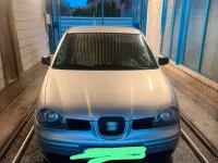 Gebraucht Seat Arosa 44 PS (32 kW) 2003 Silber Kleinwagen