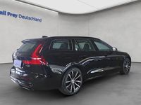 Gebraucht Volvo V60 Plus 349 PS (256 kW) 2024 Onyx black metallic Kombi
