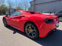 Second-hand Ferrari 488 669 CP (492 kW) 2018 Roșu Cabrio